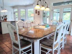 Shelter Island Spacious Family Home