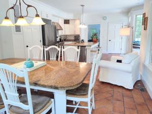 Shelter Island Spacious Family Home