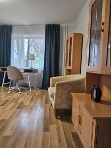 Viru Central Apartment with Workspace