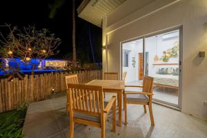 Modern, private 3-bed house in the heart of Dauin