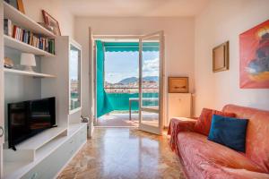 Panoramic balcony in the heart of Lavagna