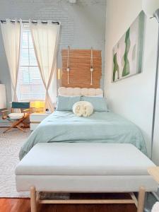 The Allman Loft, Walk to Food, Bars and Coffee