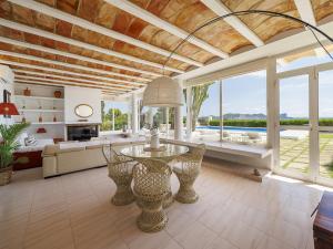Can Cam - Picturesque Seaview Villa