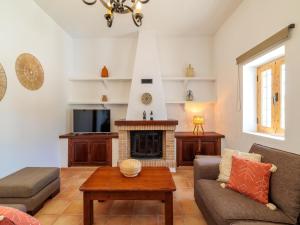 CASA CALA LLONGA Family Ibiza Retreat