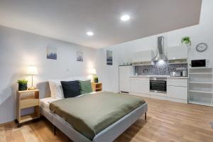 NEW - Central - Comfy Home