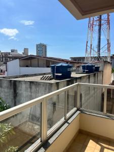 Apartamento com suíte, 5 minutos a pé da Praia do Morro