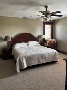 Grannys Farmhouse and Barn Suite