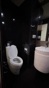 Thonglor BTS Bangkok Smart TV City center