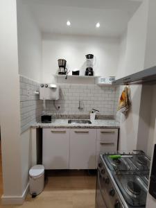 Apartamento todo reformado e decorado, pertinho da praia