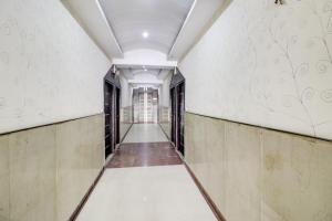 Hotel O Mukut Mahal