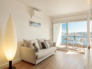 Duplex apartment with pool on LEscala beach