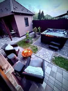 TRENDY HOUSE 193