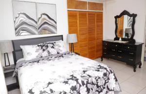 Oceanview Retreat - 3 bedroom