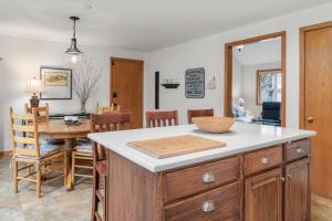 Oakway Oasis - 6 Minutes to Autzen home