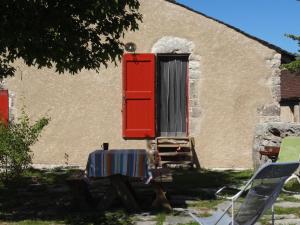 Gîte du tomple , côté bergerie