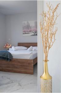 Rhea Central Luxury Apartment