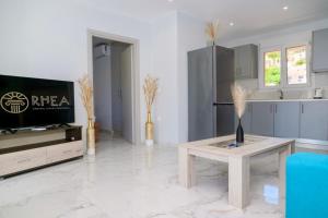 Rhea Central Luxury Apartment