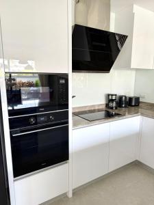 Zensiri Luxury 3BR Pool Villa Prime Midtown