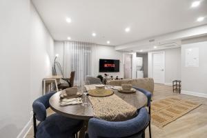 Élégant 1 Chambre avec Parking Gratuit