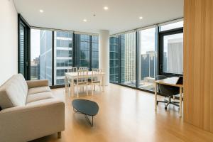 Luxury 2BR Apt Next to QVB, Sydney CBD