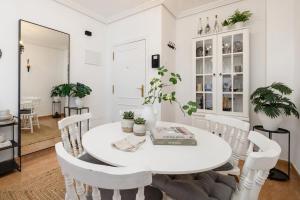 Casa Familia Torrevieja 2BR Beach Apartment Fast WiFi 3 Min Walk to Beach