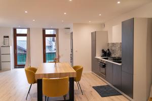 Charming Annecy Old Town Apartment, steps away from the Lake