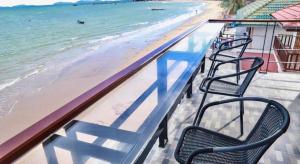Phala Shore Resort