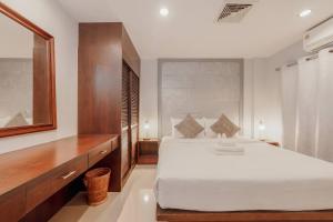 Tropical Holiday Retreat Near Surin Beach
