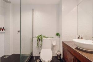 Tropical Holiday Retreat Near Surin Beach