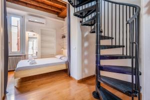 Navigli Court - La Vista Apartments