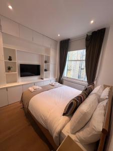 Vibrant Notting Hill Gate 2 Bedroom 2 Bathroom Spacious & Bright Apartment