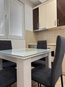 Kim’s apartment