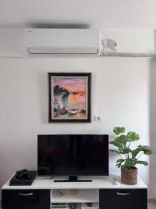 Villa 400 m away from Long Beach with WiFi and AirConditioner