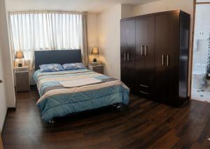Skyline View Apartment 7th Floor, stairs only - 7mo Piso solo gradas sin elevador-