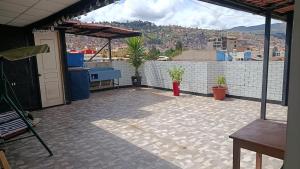 Skyline View Apartment 7th Floor, stairs only - 7mo Piso solo gradas sin elevador-