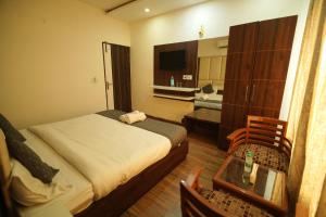 Hotel Aura