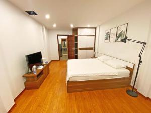 Simple Life Homes Near Ho Chi Minh Mausoleum