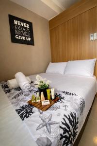 1 BR Fully Furnished Condo Shell Across Moa