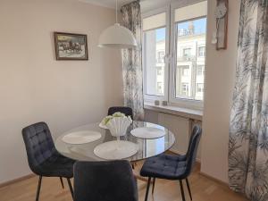 Warsaw City Center Apartment by JumpInHere