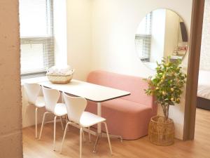 Hongik Univ Station Wave Family Suite #3