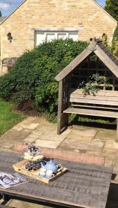 Crossroads Farm - Queen Annes Stable