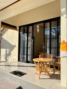 Di rumah Vima homestay
