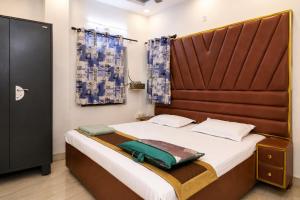 Saffron Residency 3BHK Shared Stay