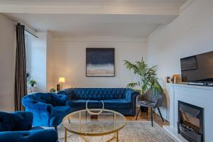 The Finchley Rd Residence by Aureva Group