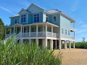 Stunning Bay Front Escape Private Beach