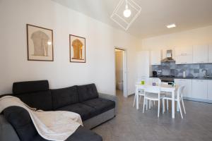 Casa Maestrale - Elegante con Balcone Vista Mare