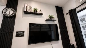 Modern Loft Studio UniSuites Kampar for 3 Pax