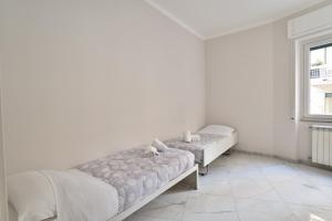 GuestHost - Sampierdarena Bright Apartment