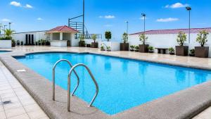 Bright & Homey Stay in Tomas Morato