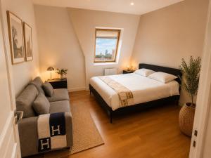 Luxury Avenue des Champs-Elysees 4 Bedrooms